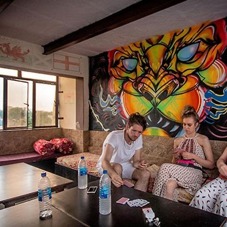 Friends Guest House & Hostel Agra  Ngoại thất bức ảnh