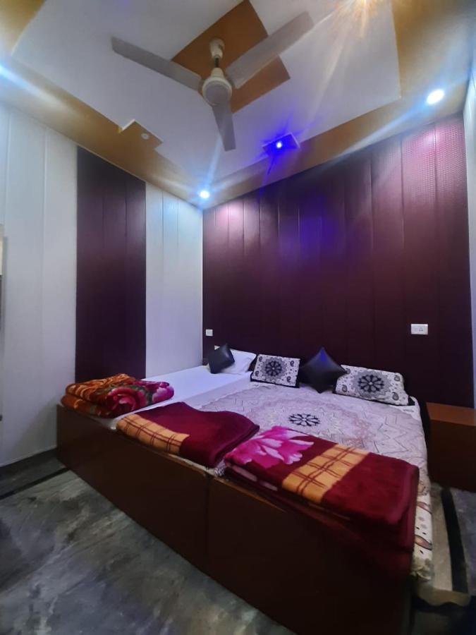 Friends Guest House & Hostel Agra  Ngoại thất bức ảnh