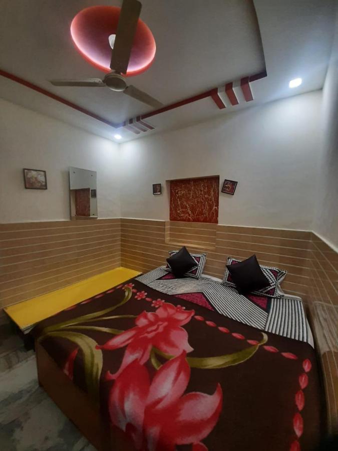 Friends Guest House & Hostel Agra  Ngoại thất bức ảnh