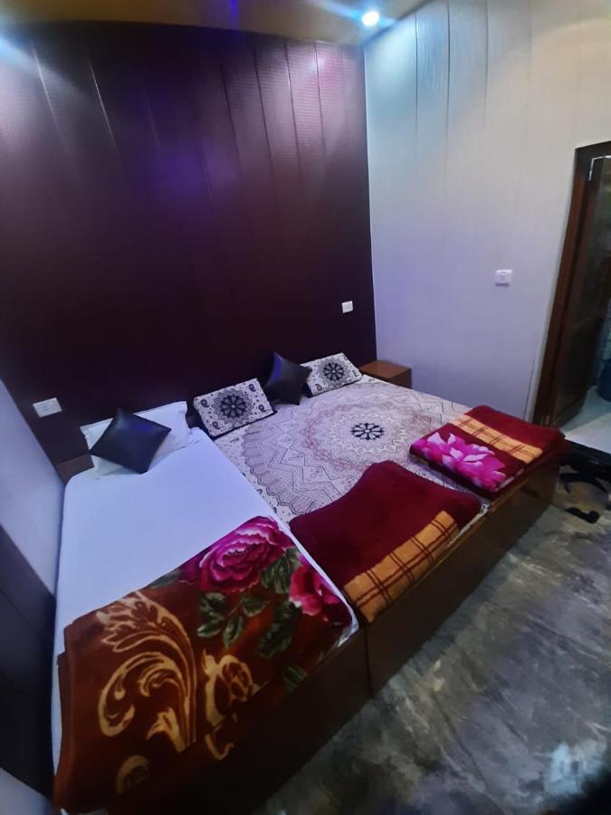 Friends Guest House & Hostel Agra  Ngoại thất bức ảnh