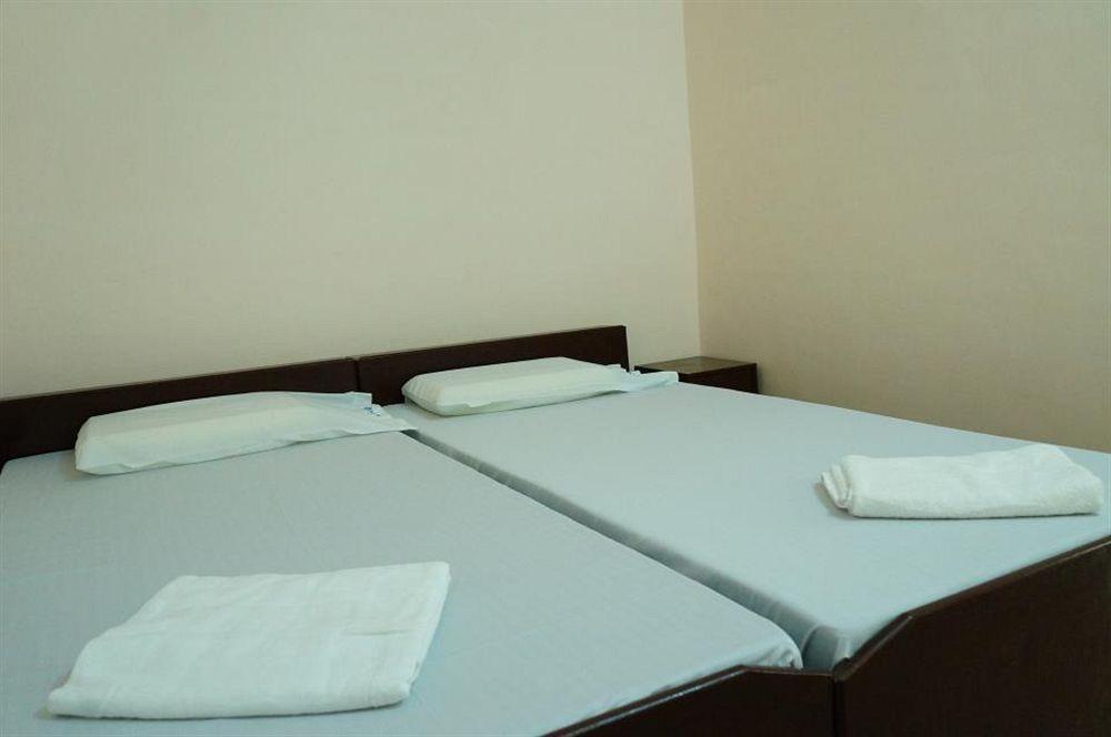 Friends Guest House & Hostel Agra  Ngoại thất bức ảnh