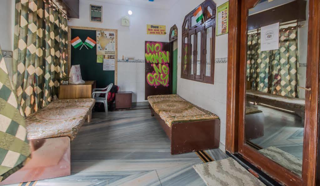 Friends Guest House & Hostel Agra  Ngoại thất bức ảnh