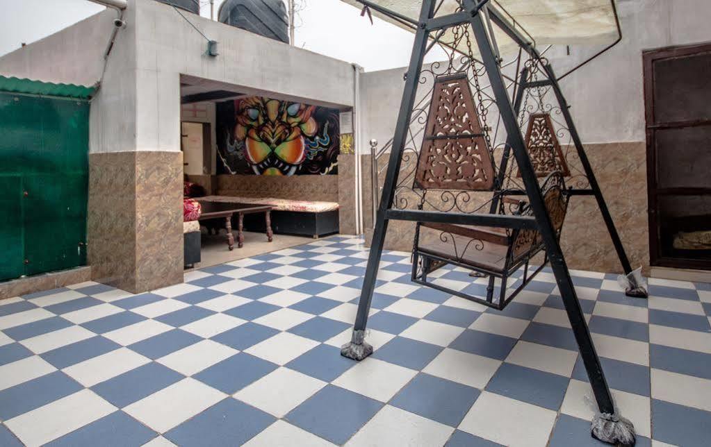 Friends Guest House & Hostel Agra  Ngoại thất bức ảnh