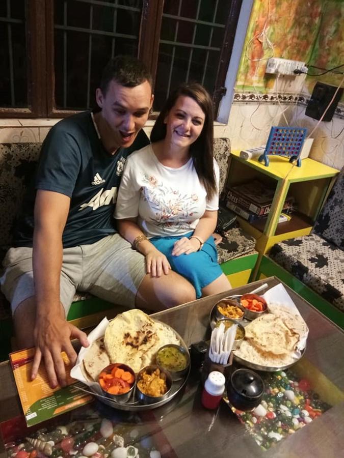 Friends Guest House & Hostel Agra  Ngoại thất bức ảnh