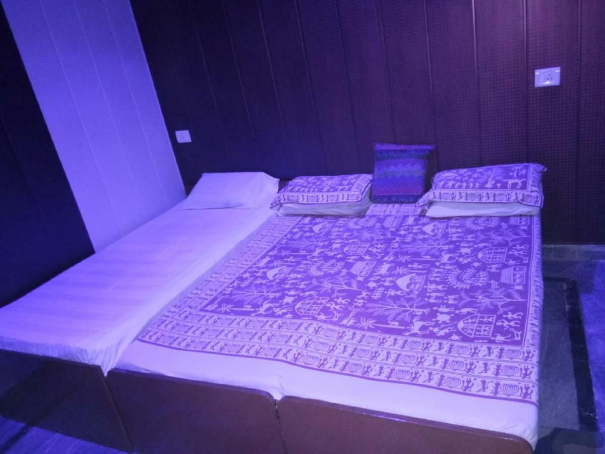 Friends Guest House & Hostel Agra  Ngoại thất bức ảnh
