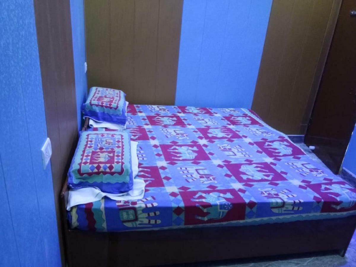 Friends Guest House & Hostel Agra  Ngoại thất bức ảnh